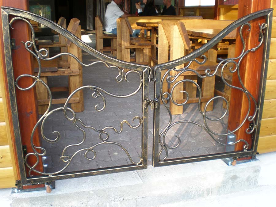 Kované výrobky a brány 17